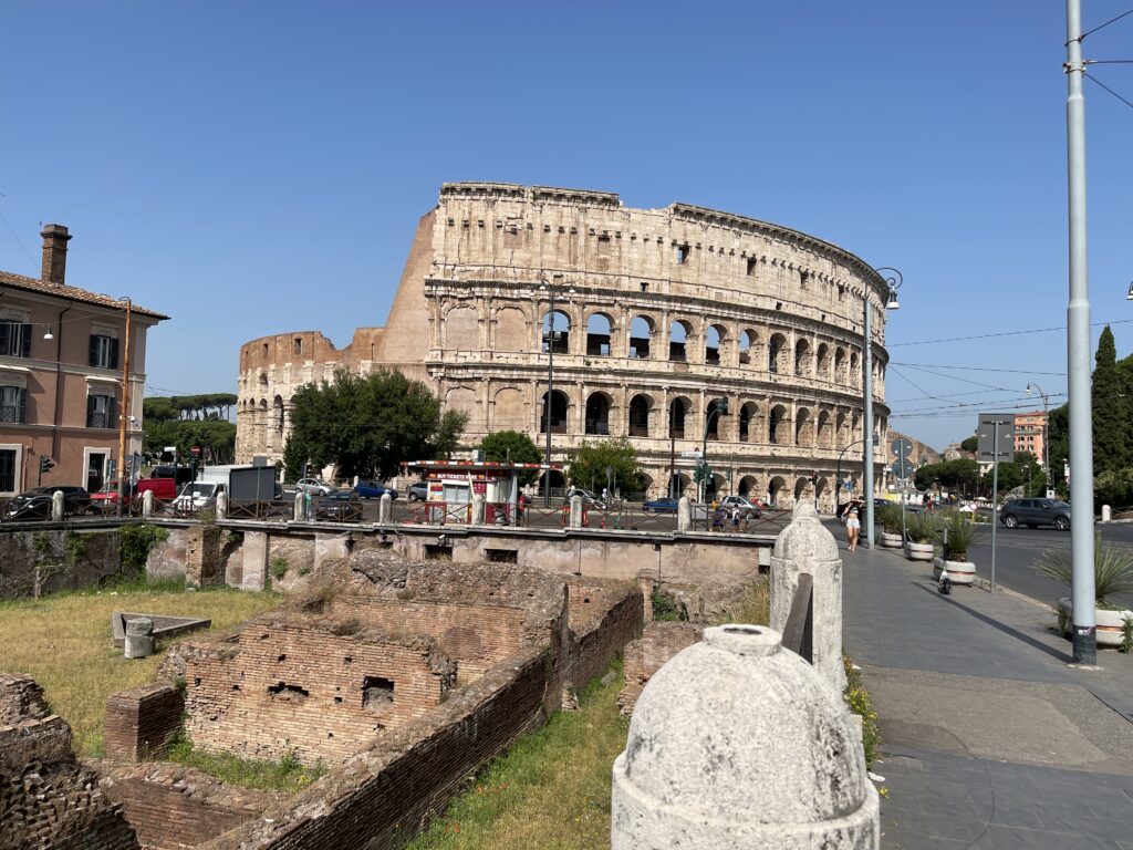 ludus magnus and colosseum