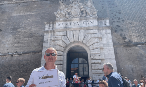 max vatican museums meeting point